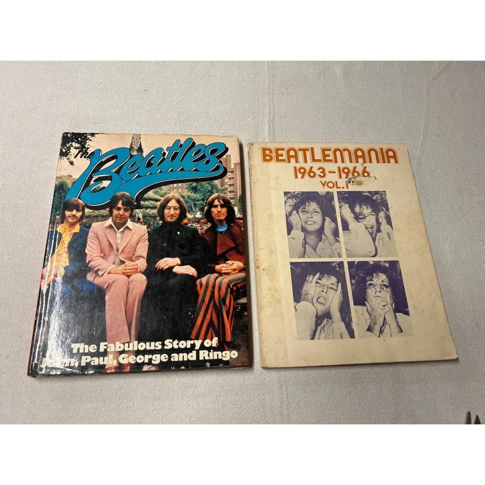 The Beatles The Story of the Beatles Beatlemania 1963 1966 Songbook, Two Books‎
